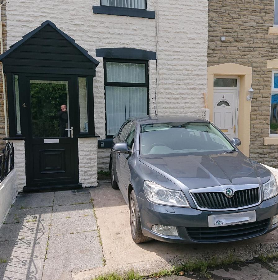Entire House - 2 Bedroom - 3 Bed - Free Wifi - Tv Clayton-le-Moors Extérieur photo